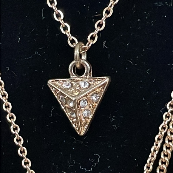 Gold tone triple strand rhinestone stone accent lariat necklace - Picture 6 of 8